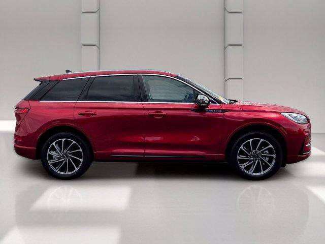 Used 2024 Lincoln Corsair Grand Touring AWD/4WD image 6