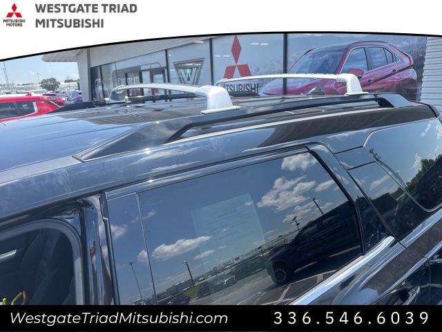 Used 2022 Nissan Pathfinder SV image 5