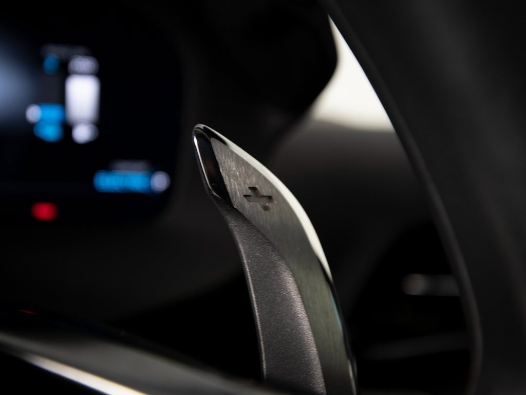 Used 2024 McLaren Artura image 20
