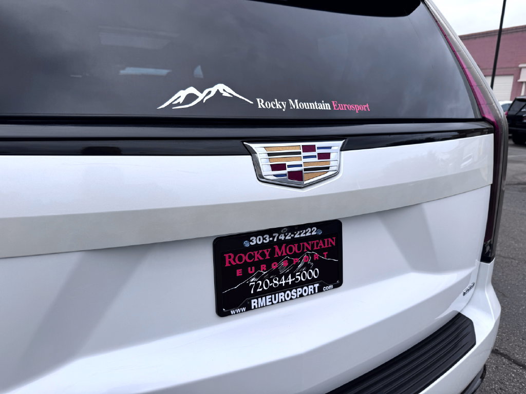 Used 2023 Cadillac Escalade Sport AWD/4WD image 9