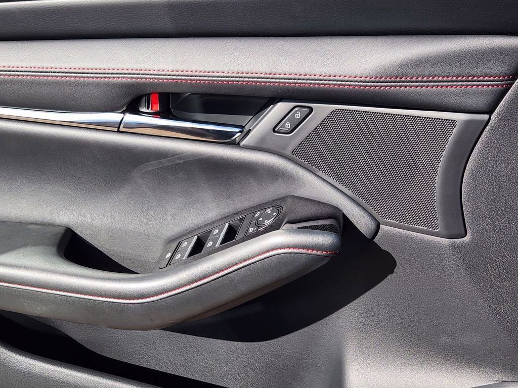 New 2026 MAZDA MAZDA3 Carbon image 13