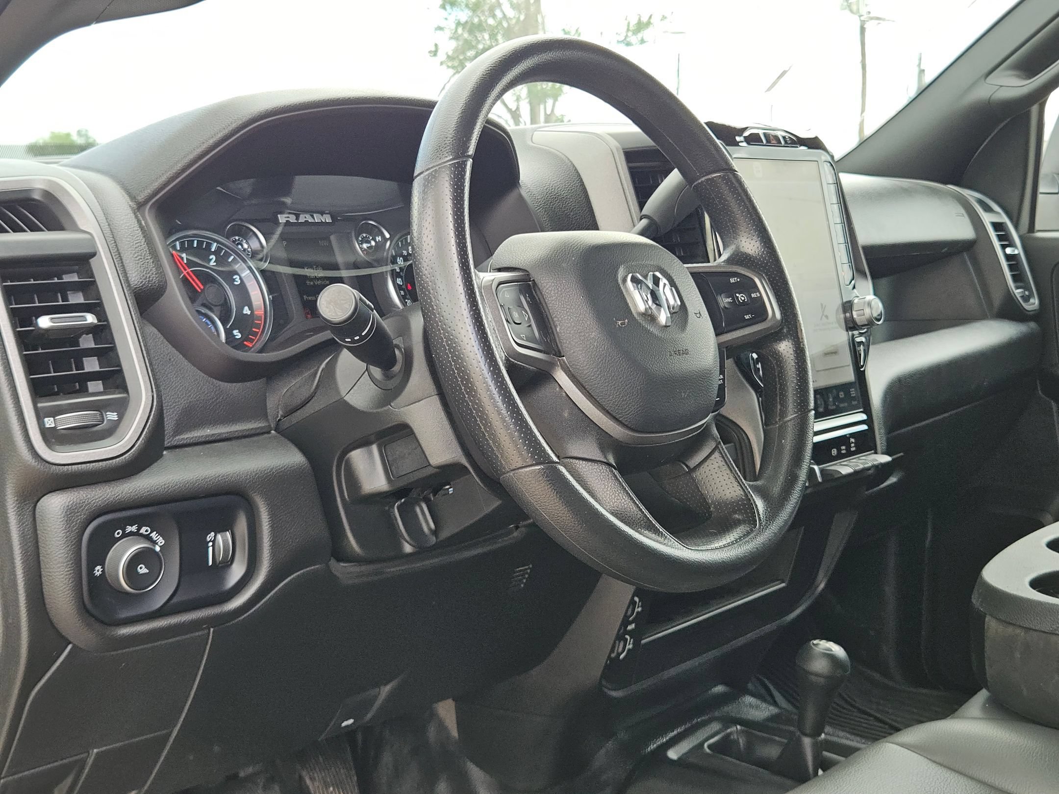 Used 2024 RAM 3500 Tradesman w/ Towing Technology Group AWD/4WD image 10
