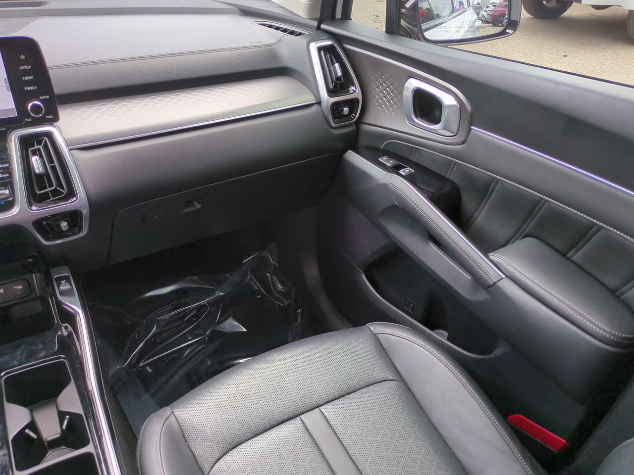 Certified 2023 Kia Sorento SX FWD image 17