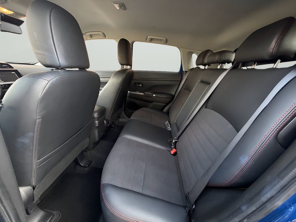 Used 2024 Mitsubishi Outlander Sport SE image 17