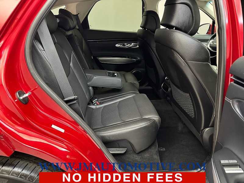 Used 2023 Genesis GV70 2.5T w/ Select Package image 18