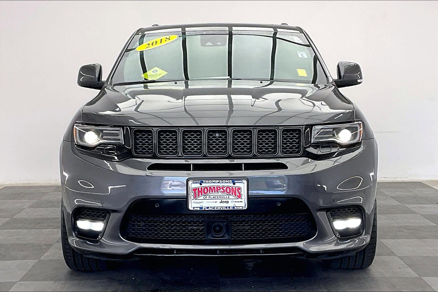 Used 2018 Jeep Grand Cherokee SRT w/ Trailer Tow Group IV AWD/4WD image 2