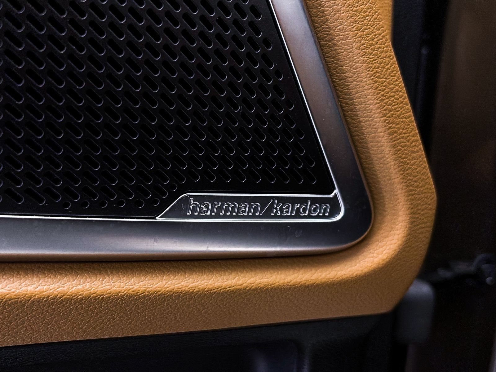 Used 2020 Kia Telluride SX FWD image 4