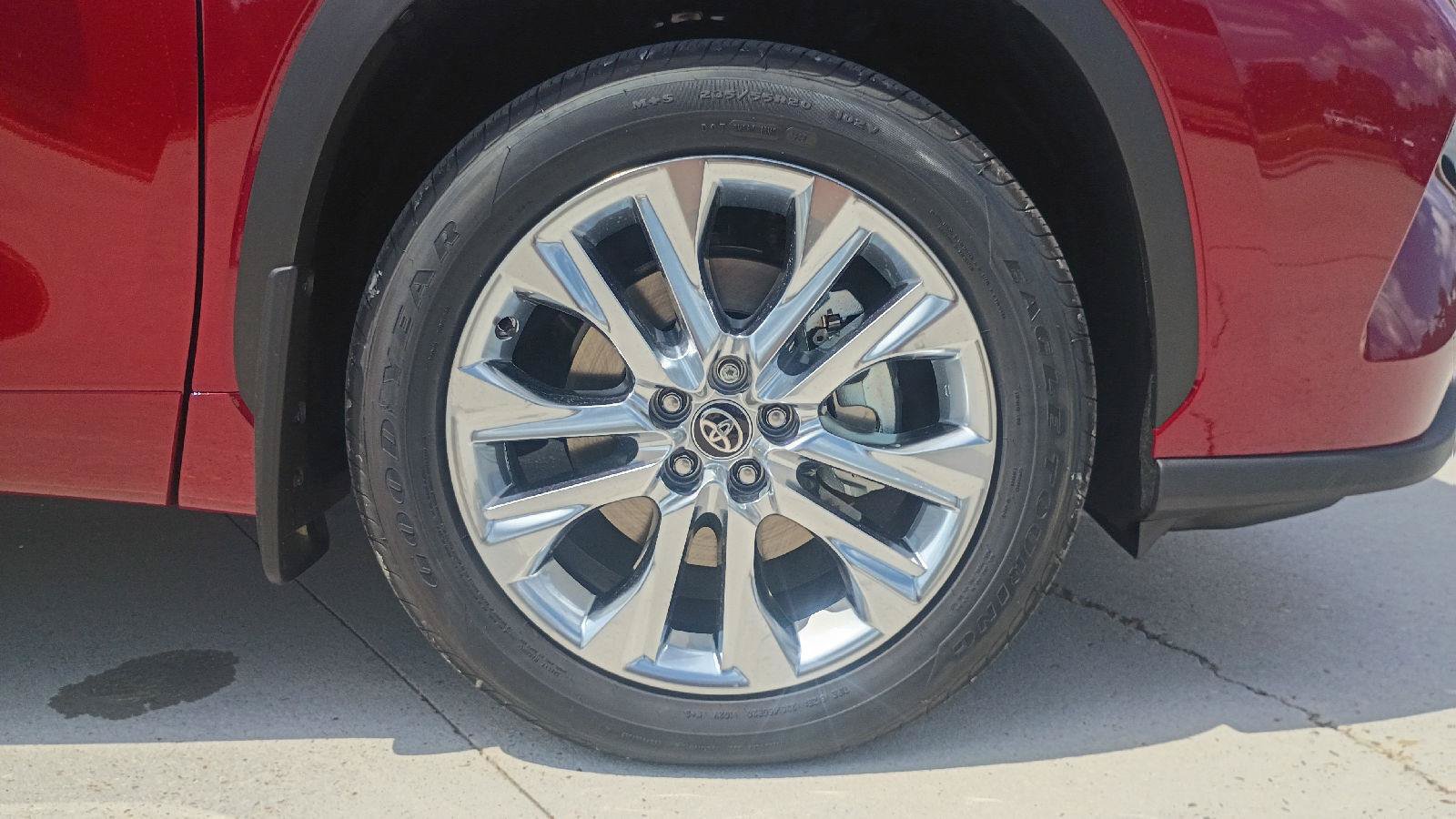 New 2026 Toyota Highlander Limited AWD/4WD image 24