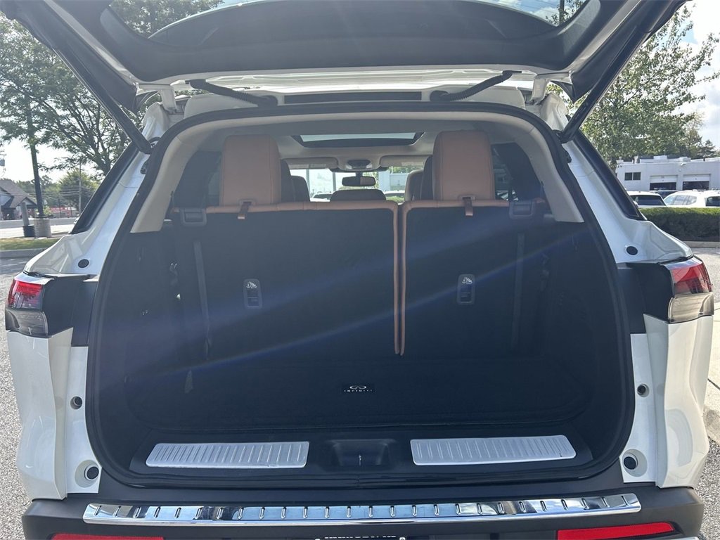 Certified 2022 INFINITI QX60 Sensory w/ Cargo Package image 28