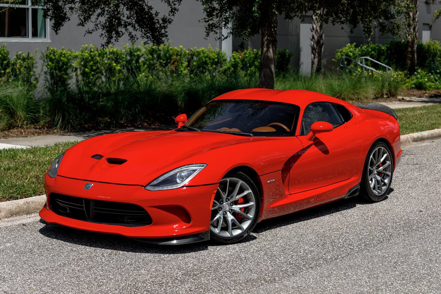 Used 2014 SRT Viper GTS w/ GTS Laguna Interior Package RWD image 31
