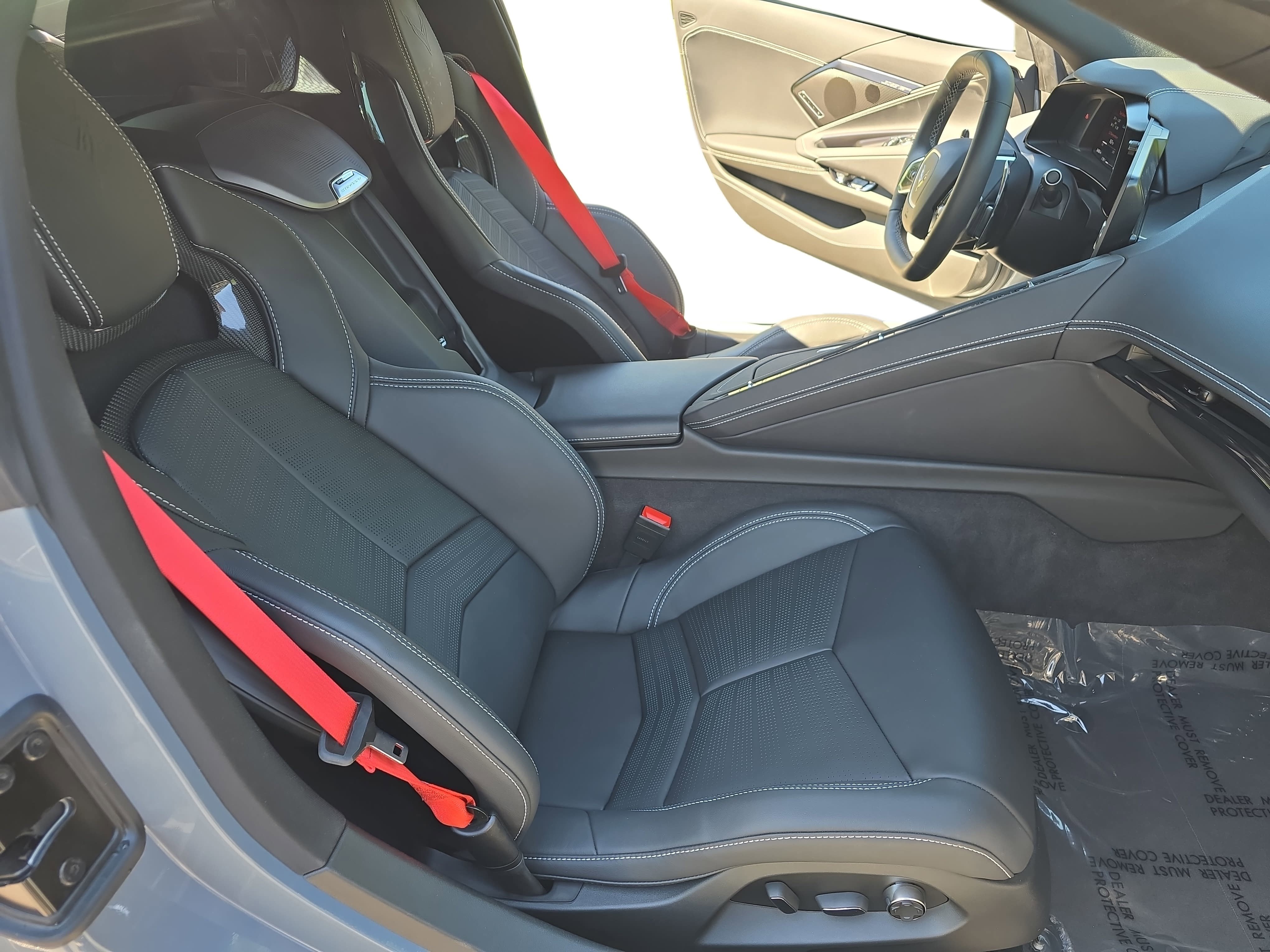 Used 2024 Chevrolet Corvette Stingray Preferred Cpe w/ Z51 Performance Package RWD image 9