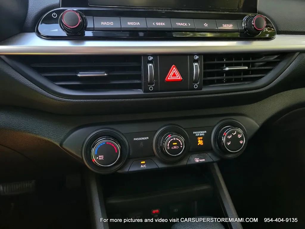 Used 2024 Kia Forte LX FWD image 33