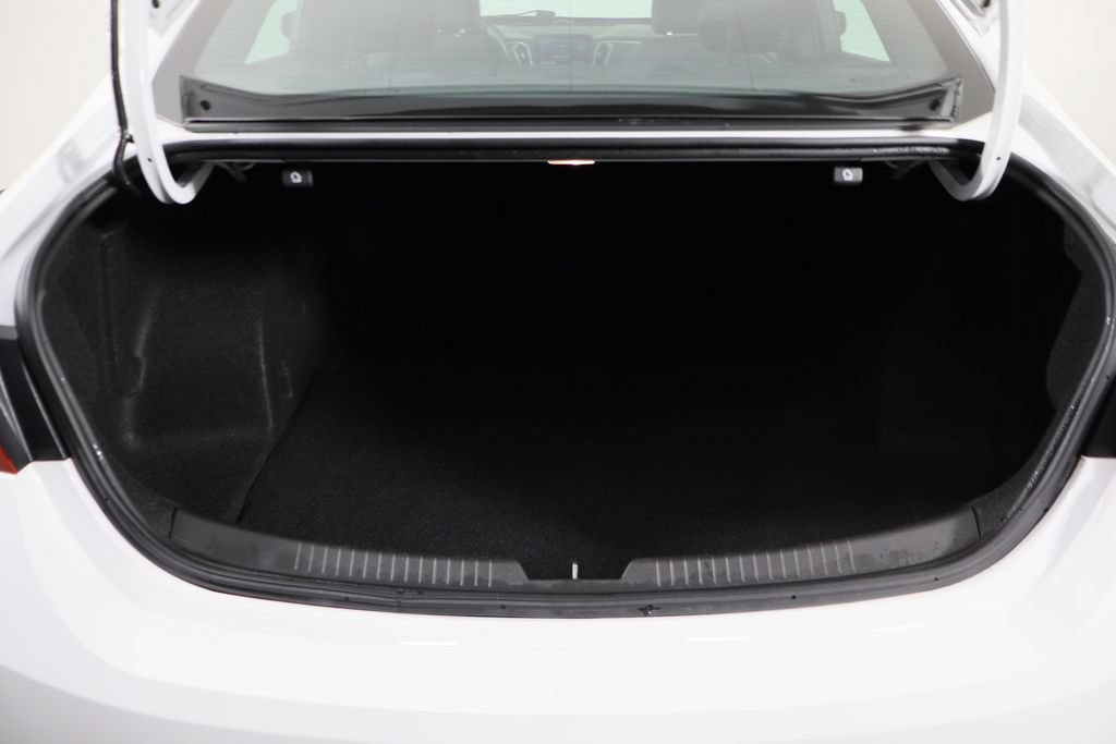 Used 2024 Chevrolet Malibu LS w/ Driver Confidence Package FWD image 10