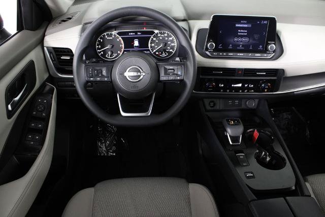 Certified 2024 Nissan Rogue SV FWD image 7