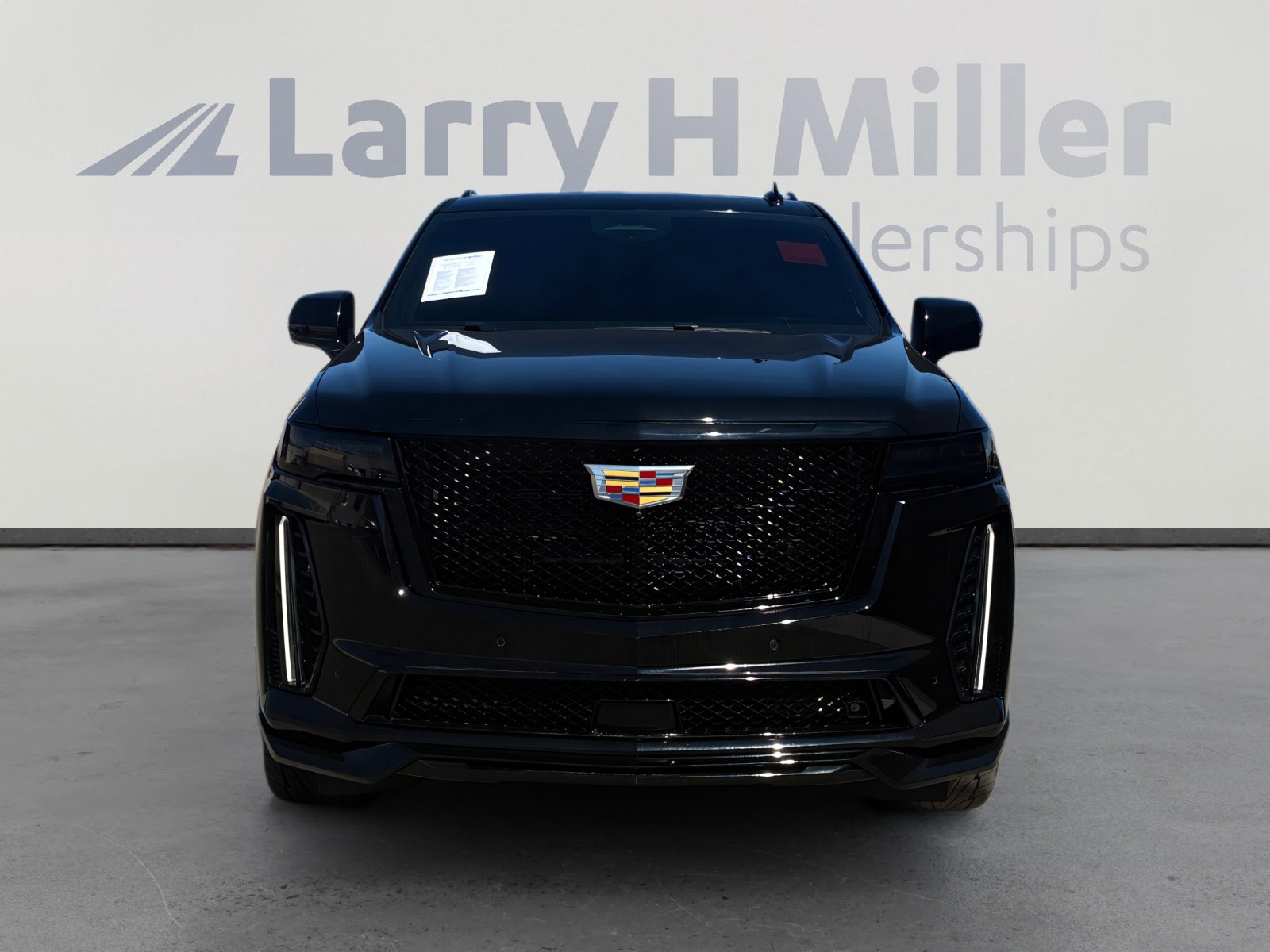 Used 2023 Cadillac Escalade ESV V w/ Heavy-Duty Trailer Package image 8