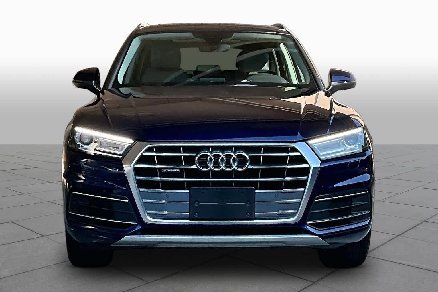 Used 2020 Audi Q5 2.0T Premium w/ Convenience Package AWD/4WD image 4