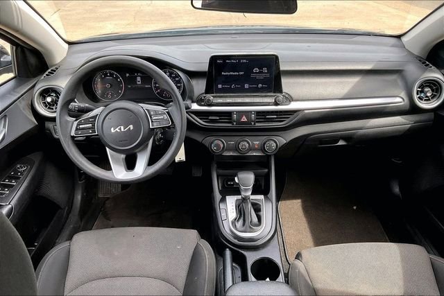Used 2023 Kia Forte LXS FWD image 7