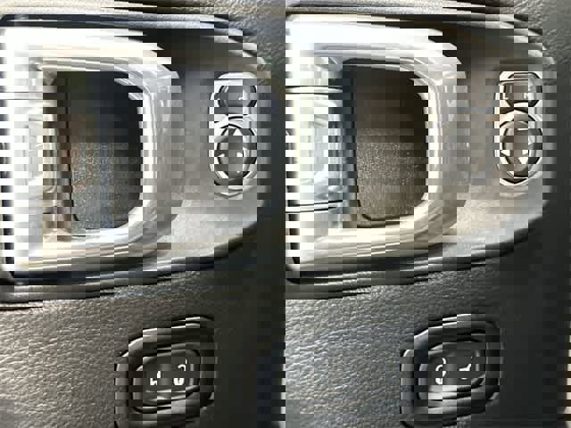 Used 2024 Jeep Wrangler Sahara image 20