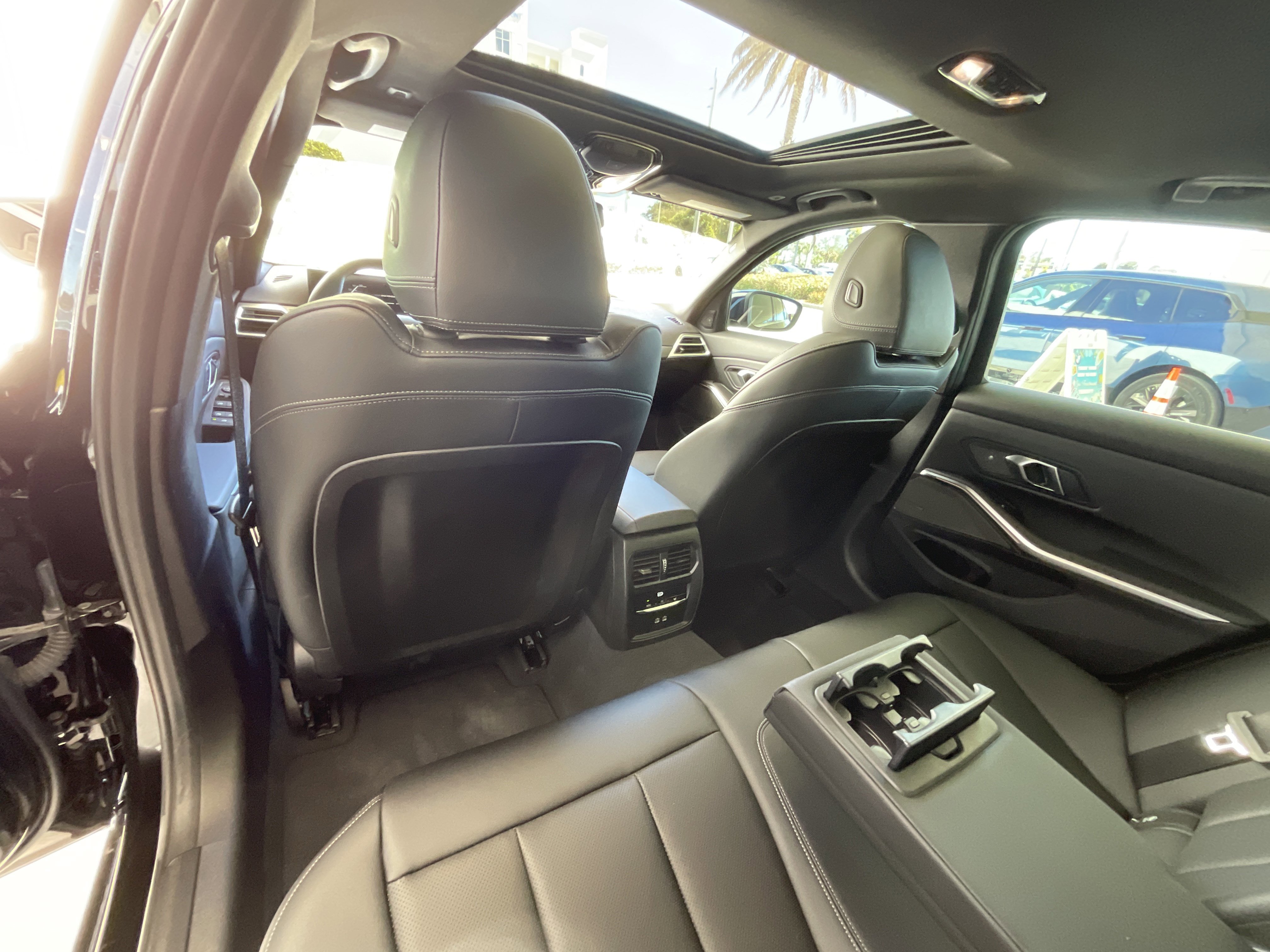 Certified 2025 BMW 330i Sedan image 23