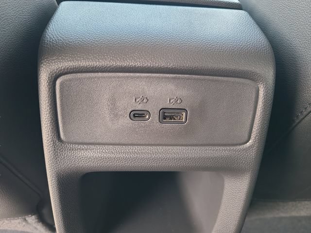 New 2026 Chevrolet Trax LT w/ Midnight Edition FWD image 18
