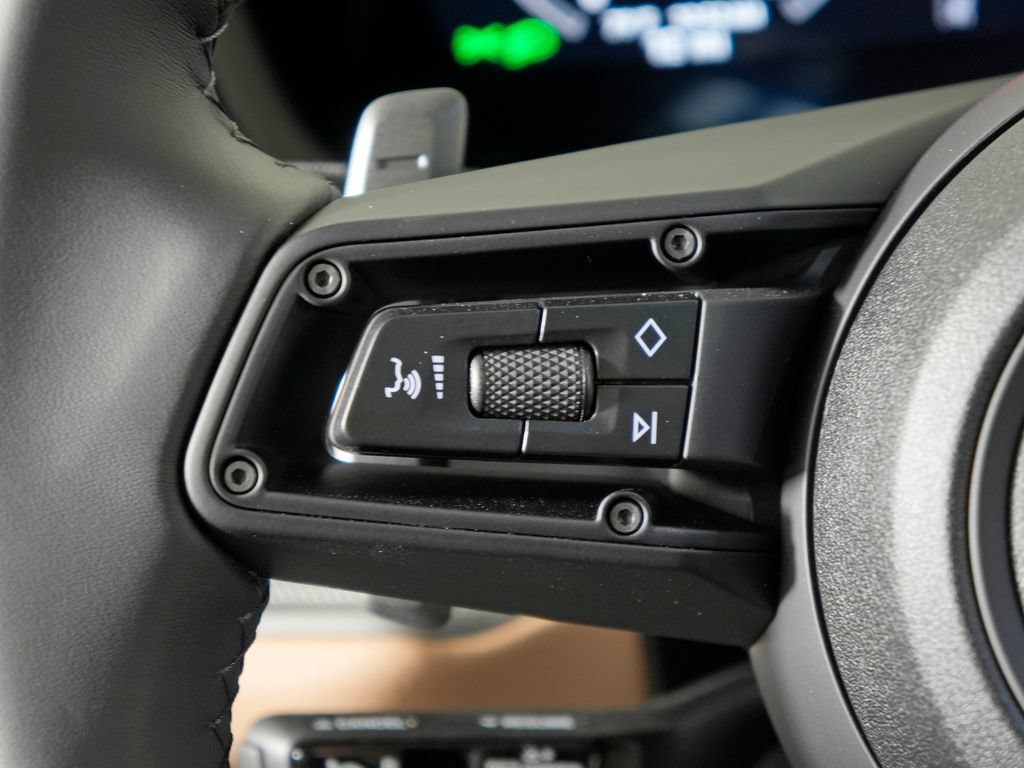 New 2026 Porsche Cayenne Coupe AWD/4WD image 25