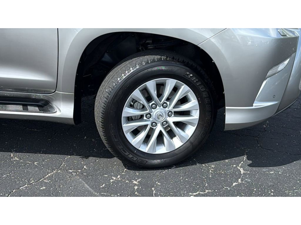Used 2023 Lexus GX 460 Premium w/ Premium Package AWD/4WD image 10