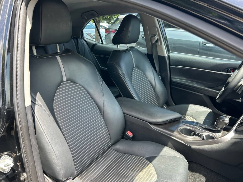 Used 2022 Toyota Camry SE FWD image 34