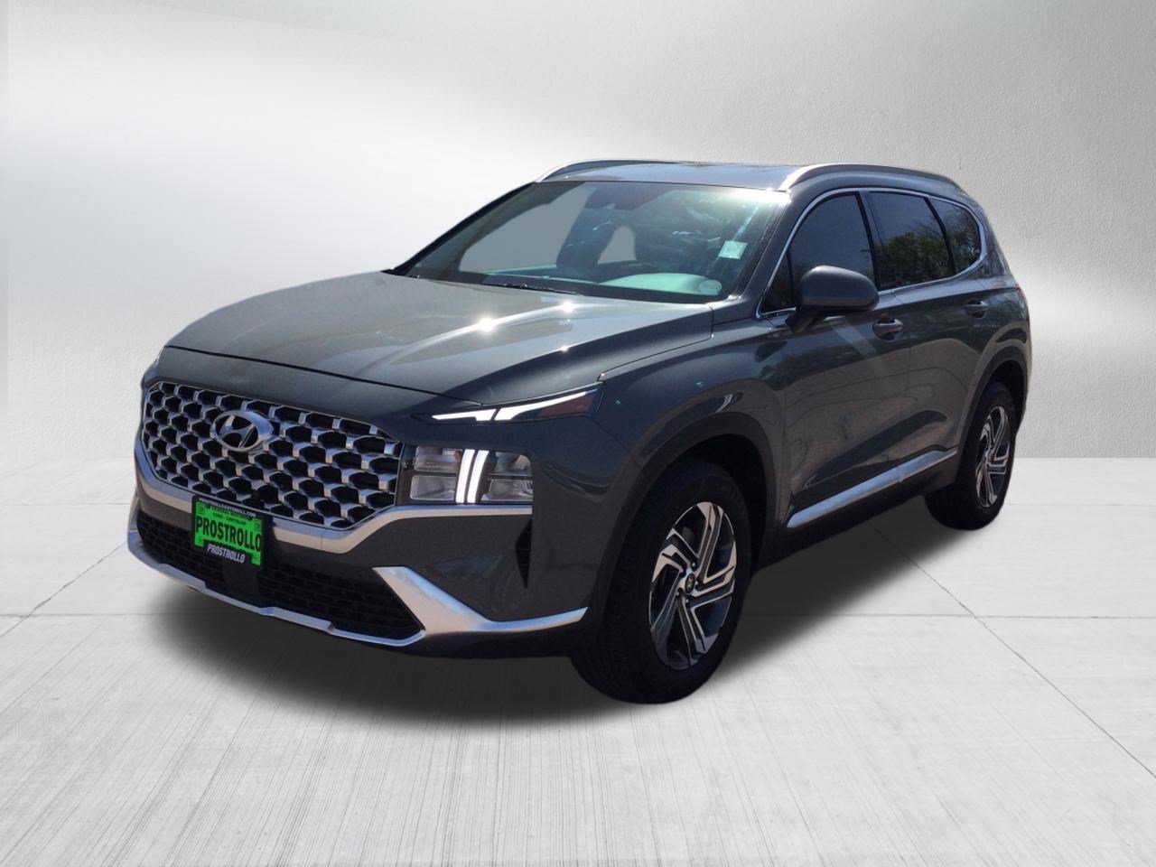 Used 2022 Hyundai Santa Fe SEL FWD image 2