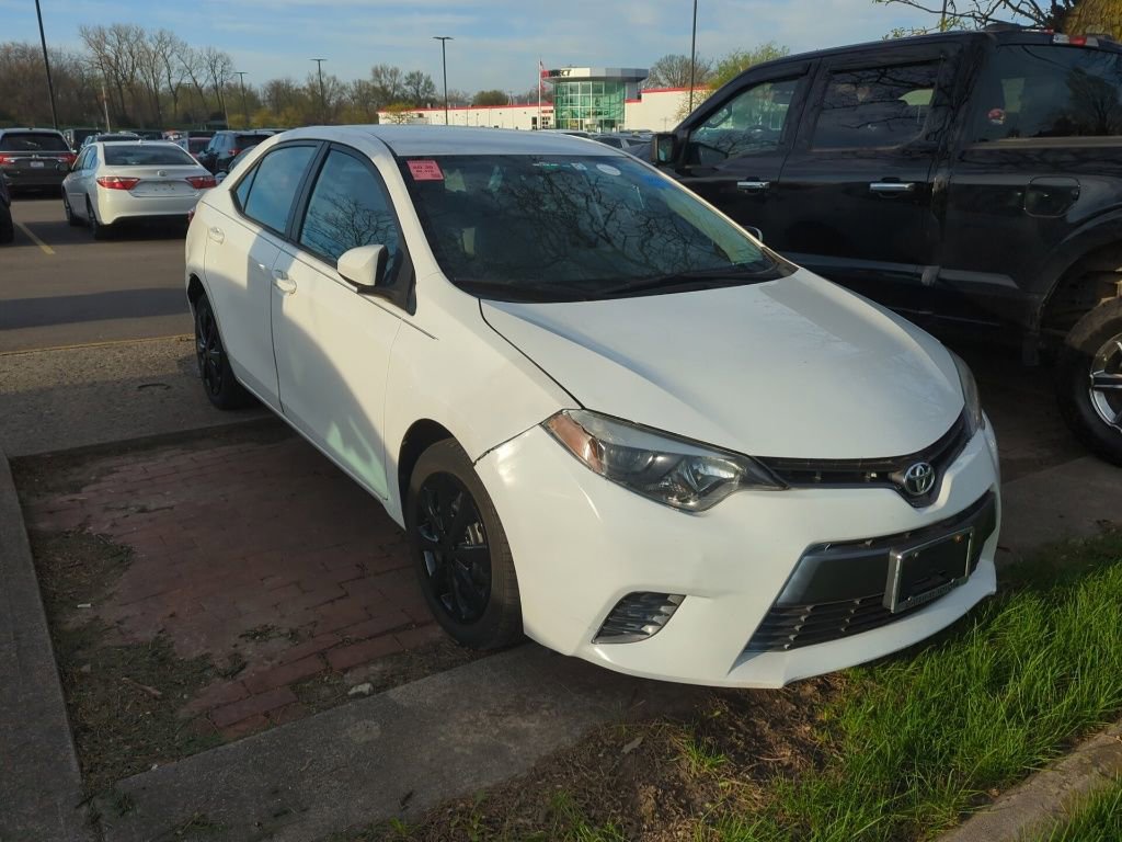 Used 2016 Toyota Corolla LE image 3