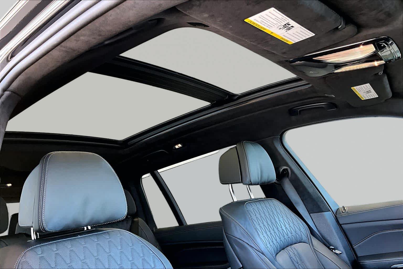 Used 2026 BMW X7 M60i AWD/4WD image 13