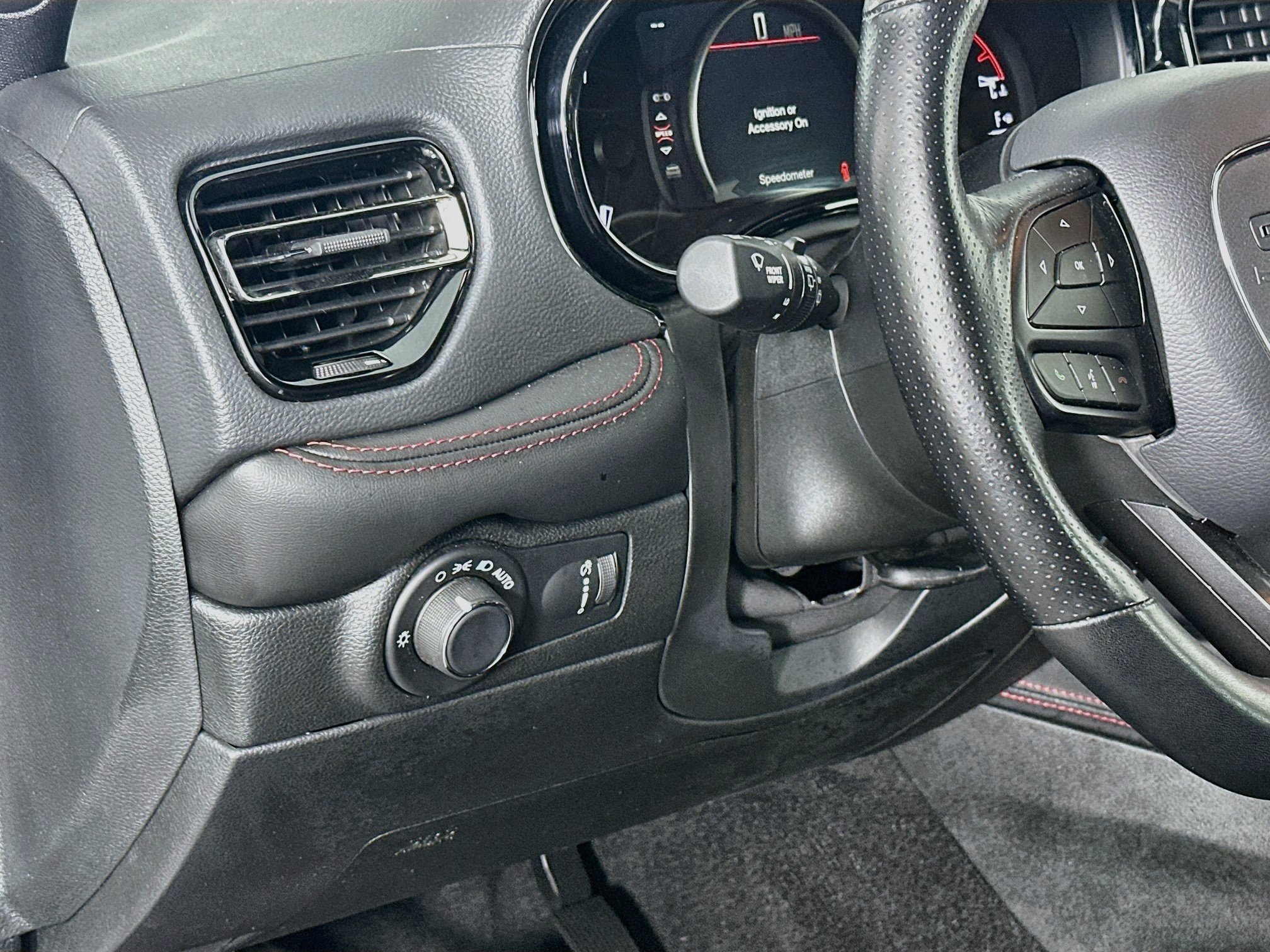 Used 2025 Dodge Durango GT RWD image 17