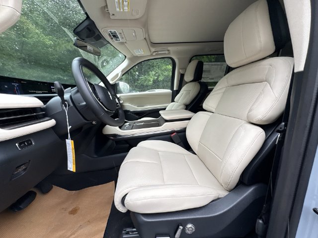 New 2027 Lincoln Navigator Reserve AWD/4WD image 11