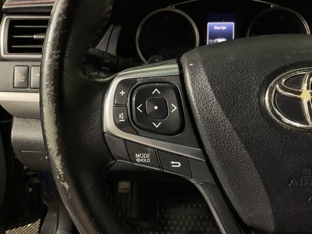 Used 2015 Toyota Camry XSE w/ Moonroof Package FWD image 22