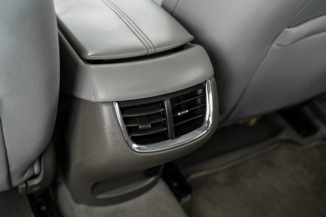 Used 2016 Chevrolet Malibu LT image 35