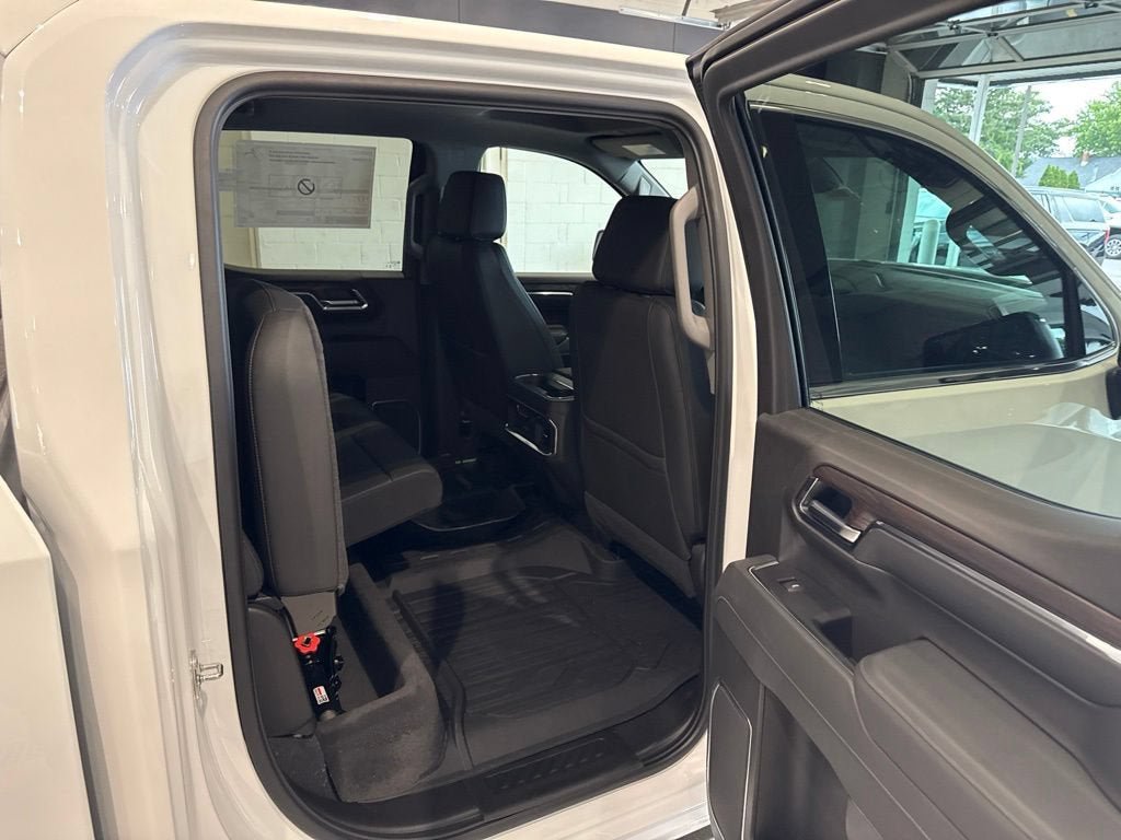 New 2026 GMC Sierra 1500 SLT w/ SLT Premium Plus Package AWD/4WD image 16