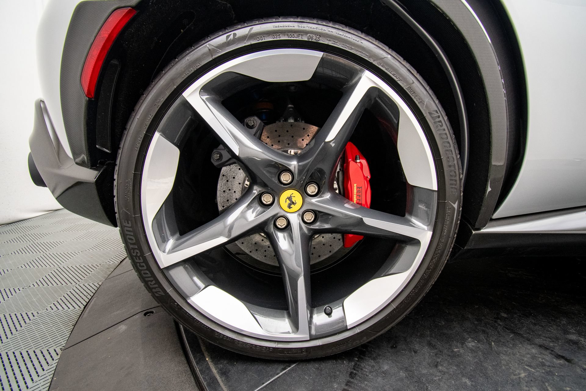 Used 2025 Ferrari Purosangue AWD/4WD image 43