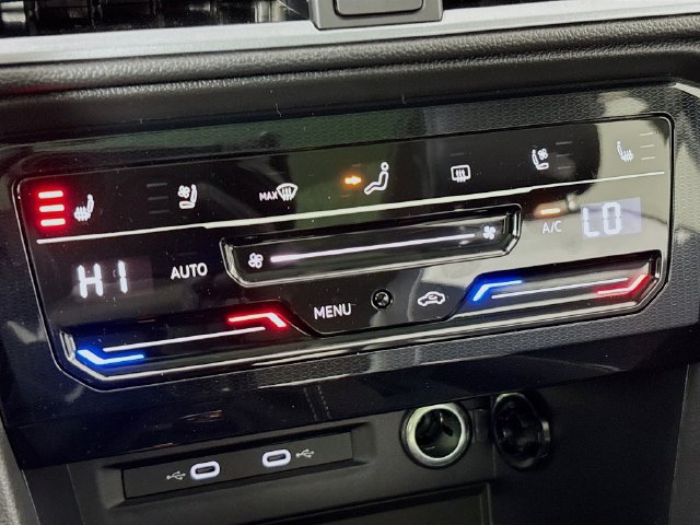 New 2026 Volkswagen Taos SEL AWD/4WD image 17