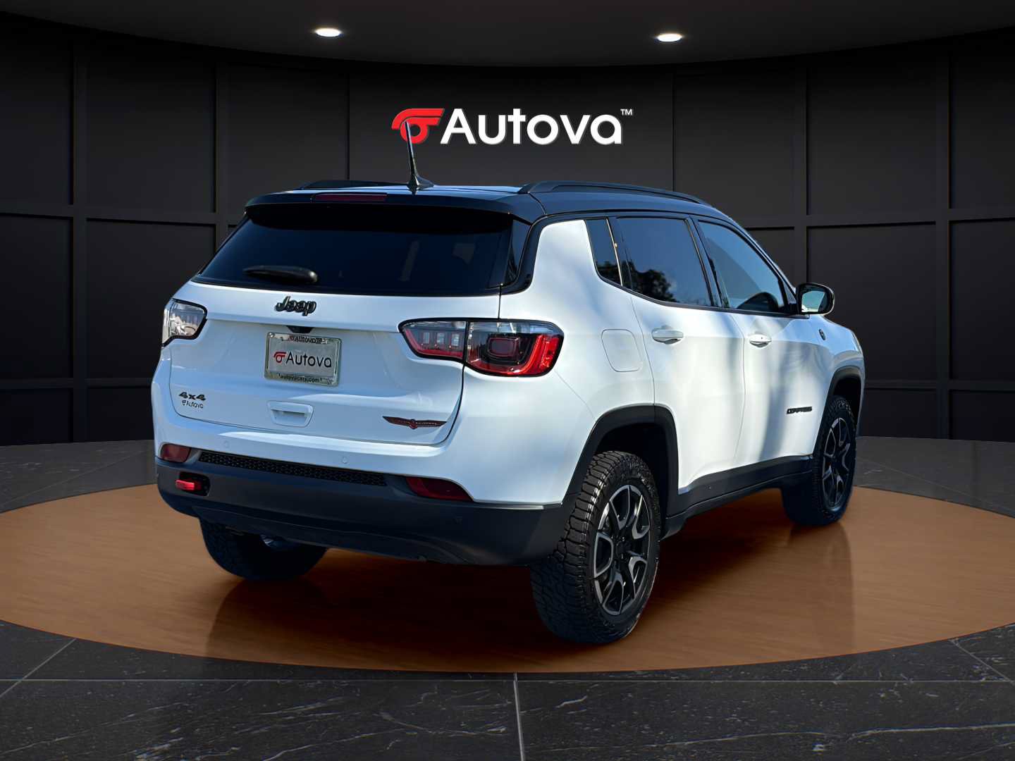 Used 2026 Jeep Compass Trailhawk AWD/4WD image 5