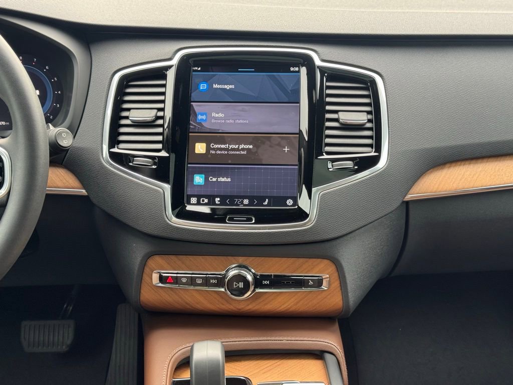 Used 2023 Volvo XC90 B5 Plus image 23