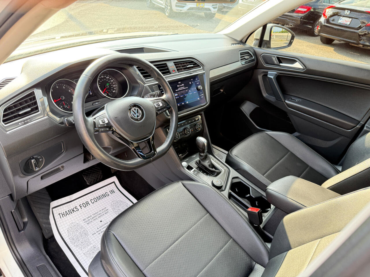 Used 2019 Volkswagen Tiguan SE w/ Panoramic Sunroof Package image 11