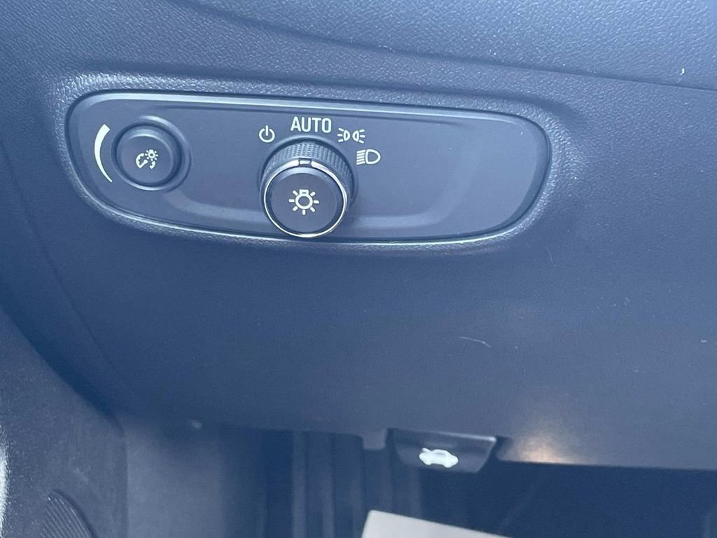 Used 2024 Chevrolet Equinox LT image 31