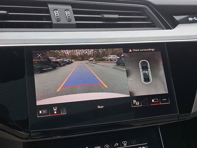 Used 2024 Audi Q8 e-tron Prestige w/ Prestige Package image 23