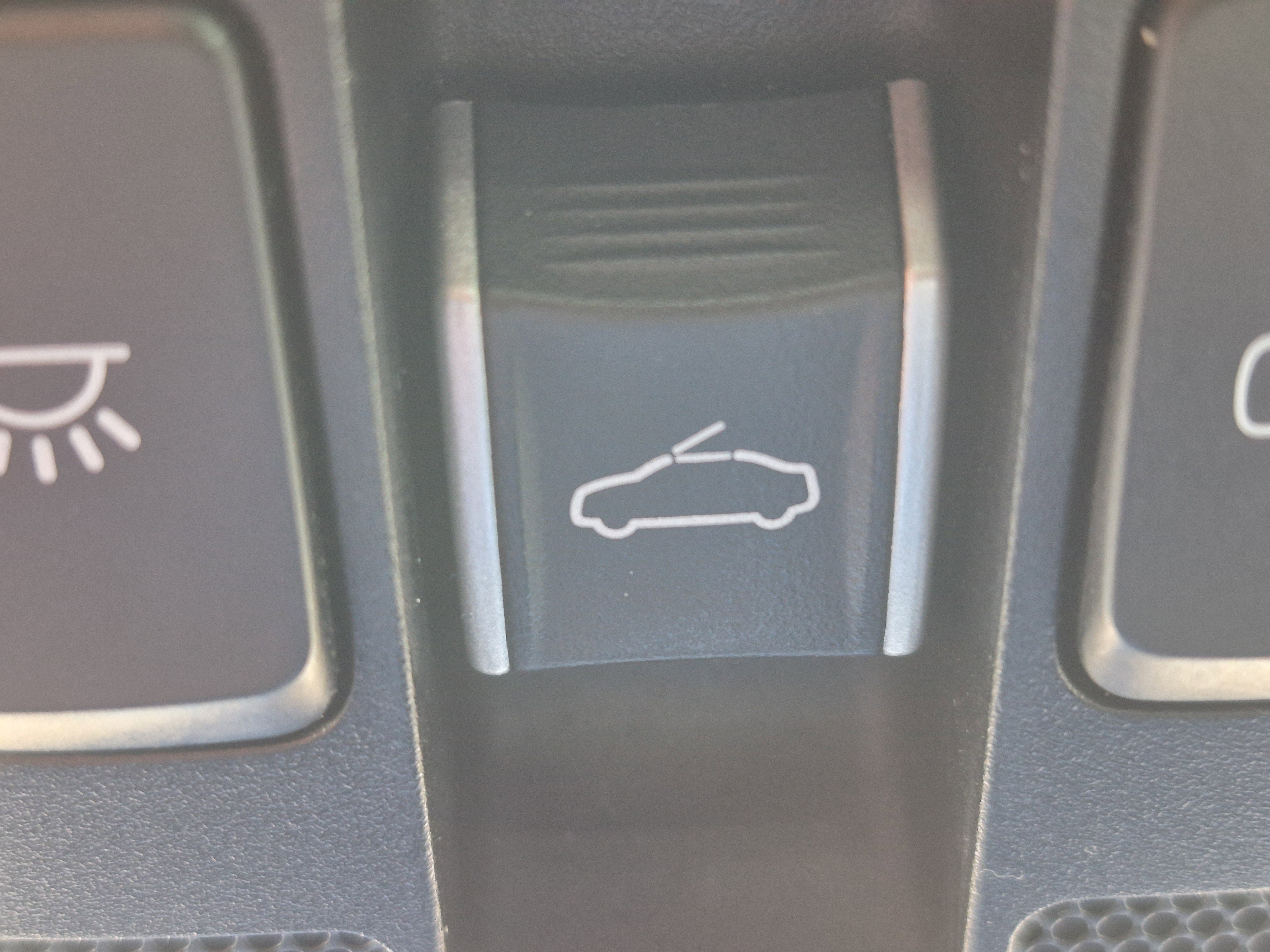 Used 2022 Kia Stinger GT1 image 25