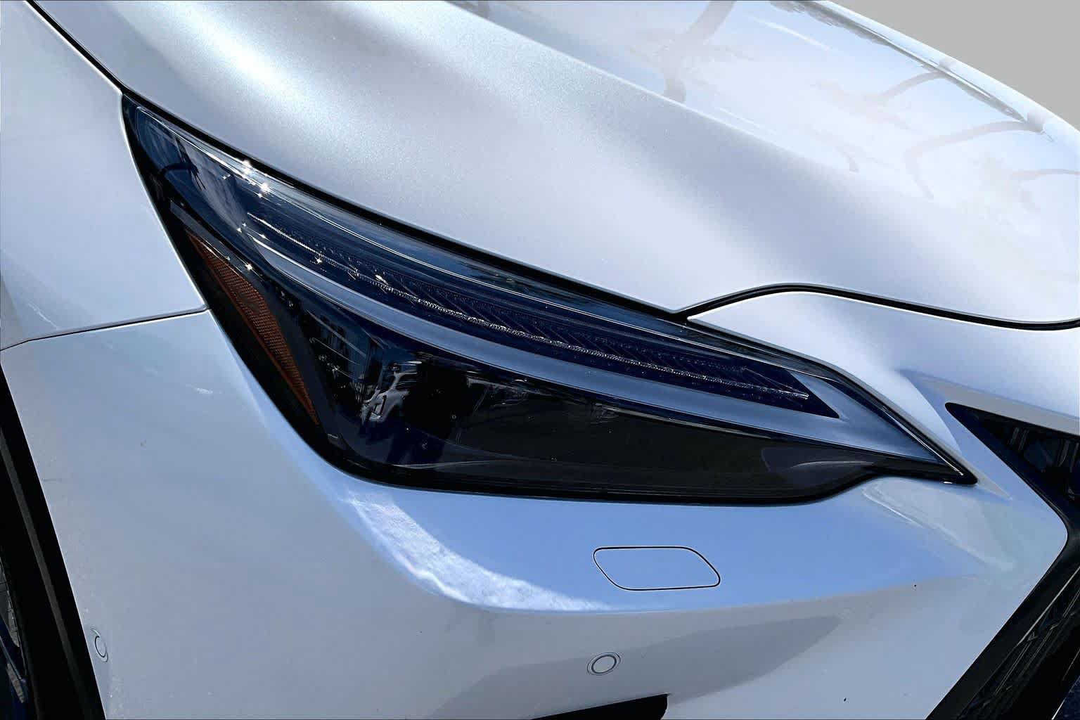 Certified 2025 Lexus NX 450h+ AWD w/ Luxury Package image 26