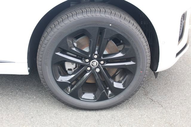 New 2026 Jaguar F-PACE R-Dynamic S image 9