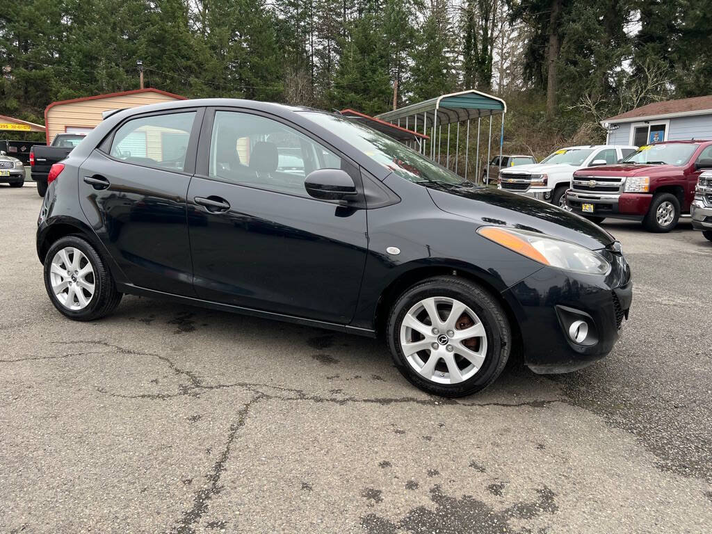 Used 2014 MAZDA MAZDA2 Touring FWD image 13