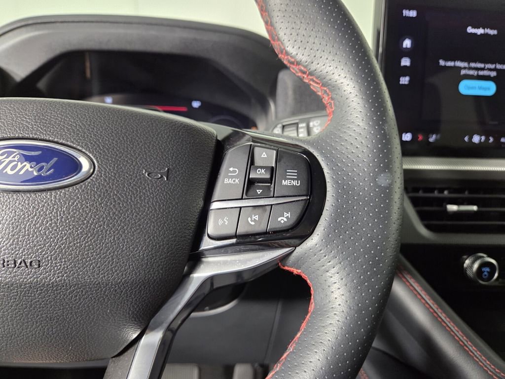 Used 2025 Ford Explorer ST-Line w/ ST-Line Street Pack AWD/4WD image 25