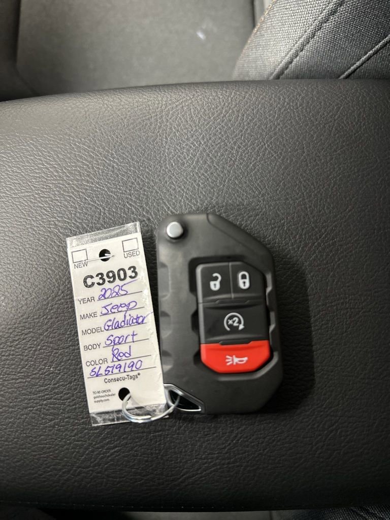 New 2025 Jeep Gladiator Sport AWD/4WD image 25