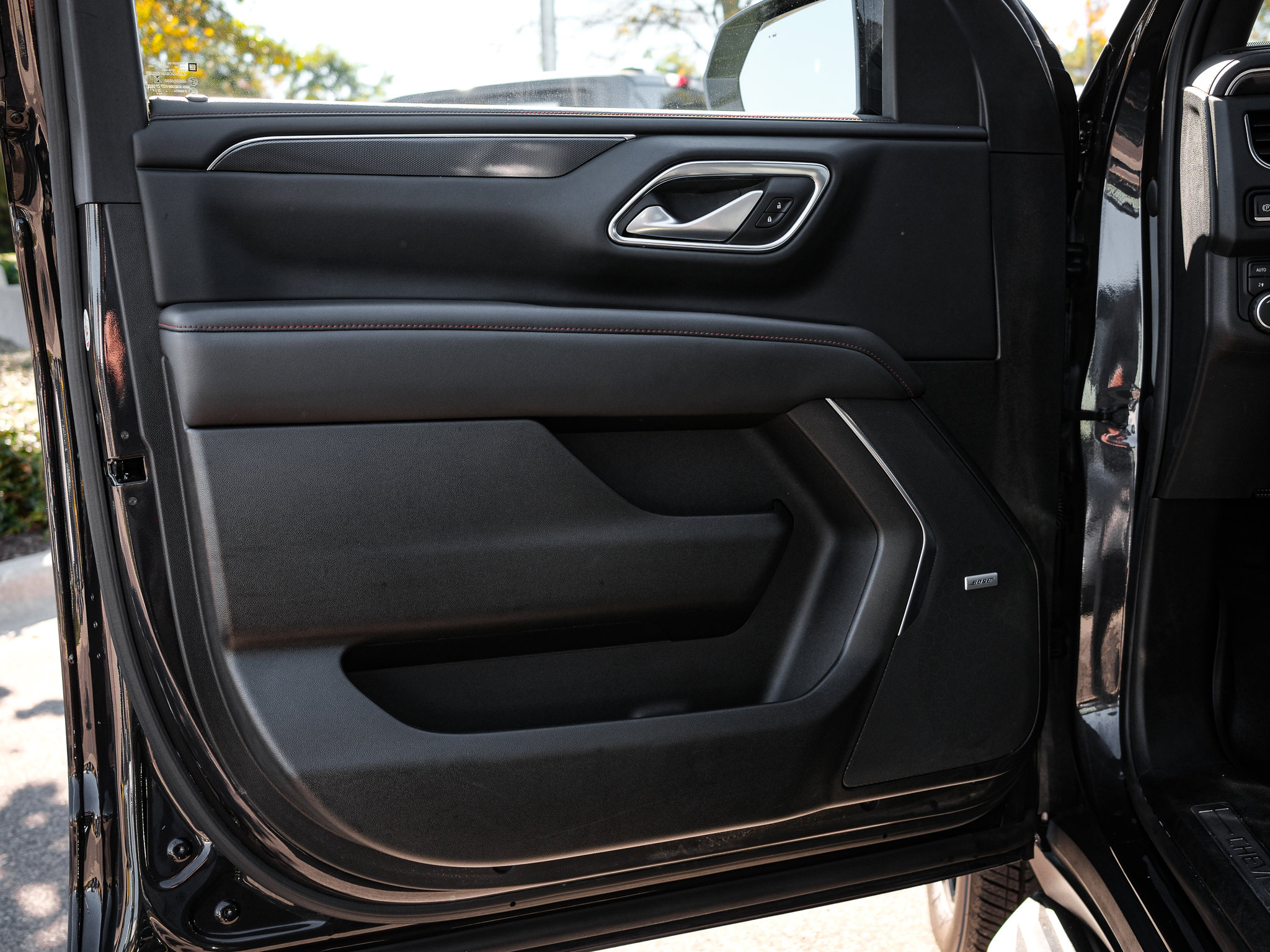 Used 2022 Chevrolet Tahoe RST w/ Luxury Package image 14