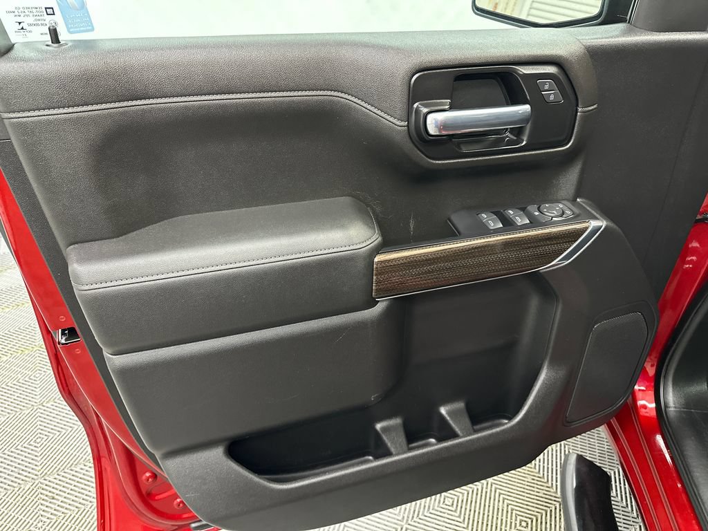 Used 2021 Chevrolet Silverado 1500 LT AWD/4WD image 11